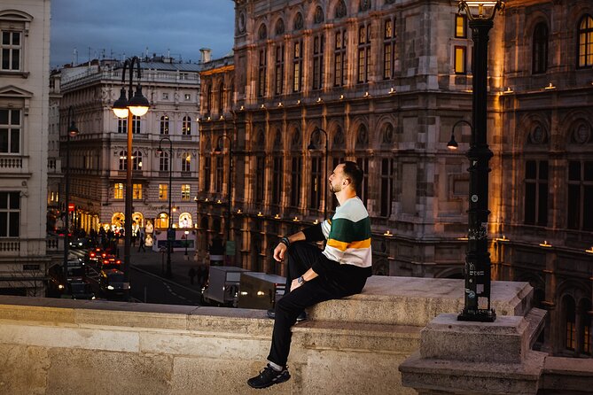 1.5 Hour Cinematic Style Portrait Photoshoot and Tour in Vienna - What the private format means for you