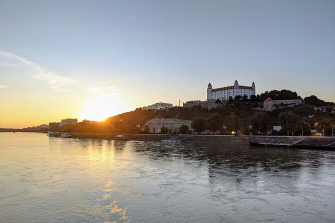 3 Capitals - from Vienna to Bratislava & Budapest Private Tour - What the guide adds to a fast itinerary