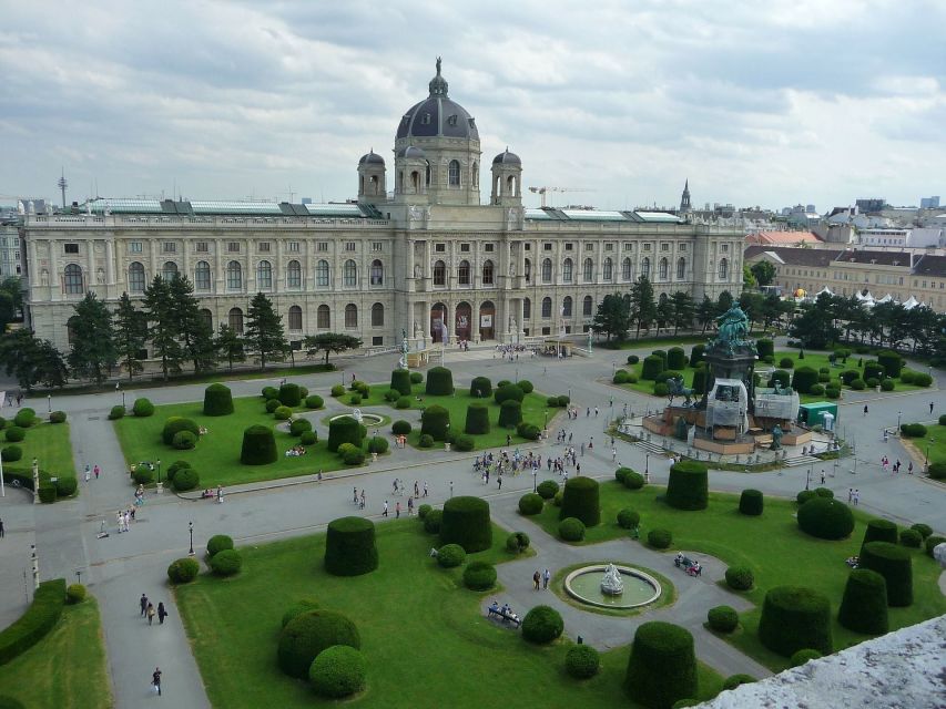 An Introduction to Vienna Walking Tour - The first issue is not the route, but the city