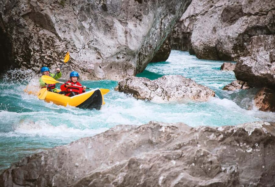 Austria, Salza river "Double Ducky" kayak adventure - Choosing the 7 to 9 kilometer river section