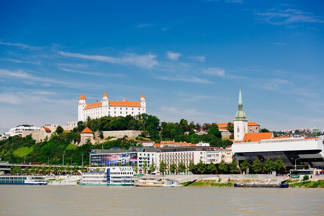 Bratislava Day Trip from Vienna With Catamaran Cruise on Danube - Leaving Vienna and crossing into Slovakia