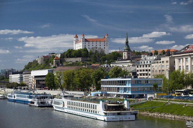 Bratislava Small-Group Day Trip from Vienna with Walk & Lunch - Lunch near the Old Town