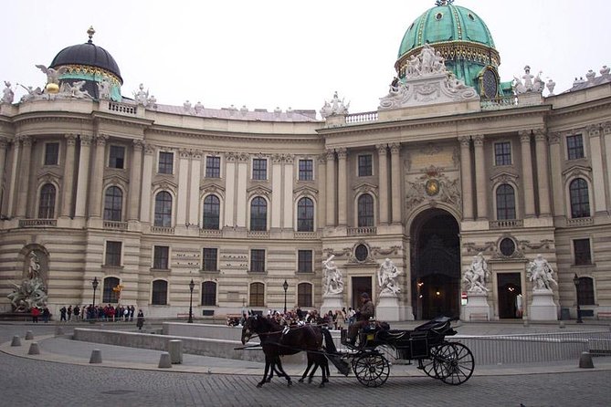 Budapest to Vienna Private Costumizable Day Tour with Lunch - Ringstrasse sights from the vehicle