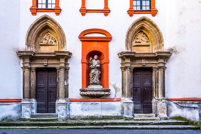 Budapest-Vienna One-Way Sightseeing Transfer - Is $324.41 a fair price?