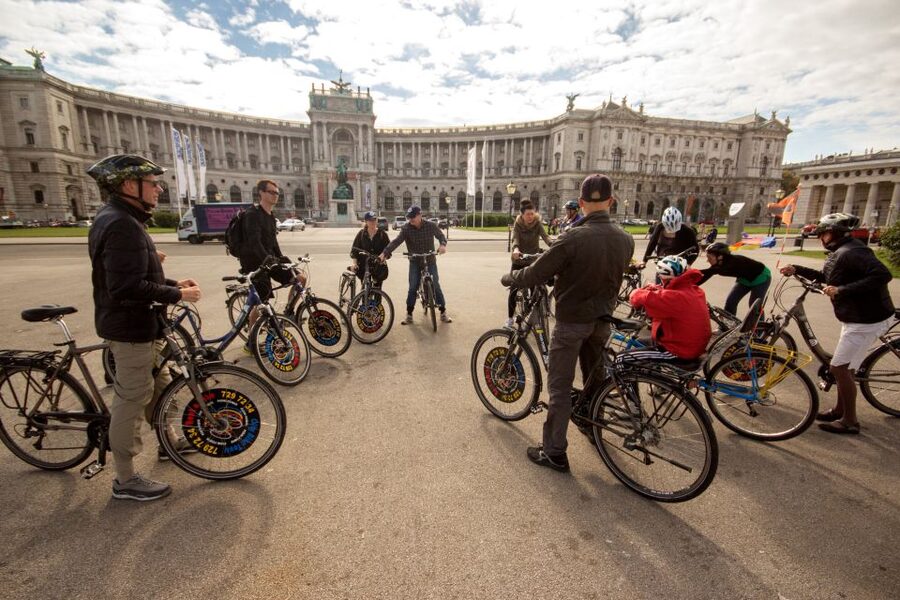 Classic Vienna: 3-Hour Guided Bike Tour - Why a bike is a smart way to meet Vienna