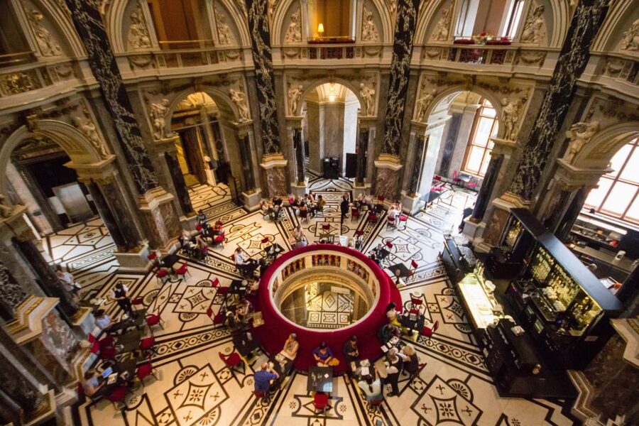 Combo Ticket: Kunsthistorisches Museum & Imperial Treasury - Crowns, imperial insignia, and dazzling objects