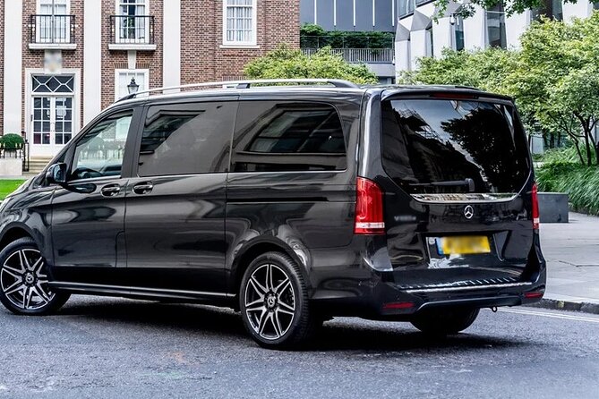 Departure by Private Minivan from Vienna to Vienna Airport VIE - Booking details that matter