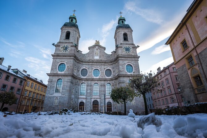 Explore Innsbruck in 60 minutes with a Local - Starting at the Golden Roof on Herzog-Friedrich-Straße