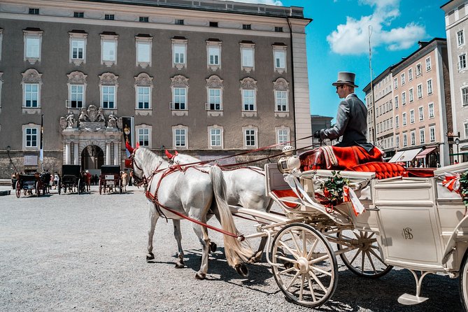 Explore Salzburg in 60 minutes with a Local - Mozart’s birthplace on Getreidegasse