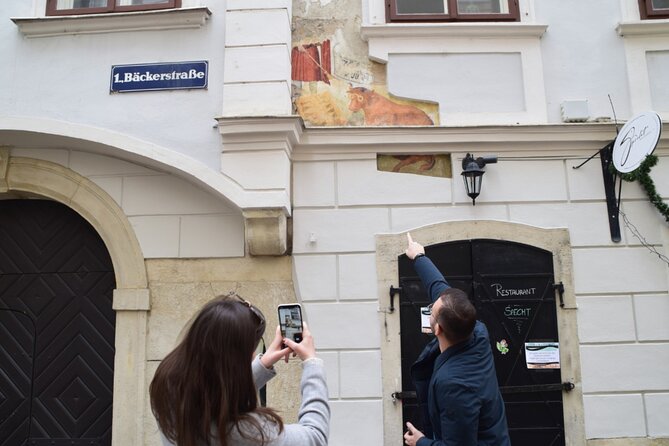 Explore the Hidden Gems of Vienna with CityRiddler - Basiliskenhaus turns a local legend into a puzzle