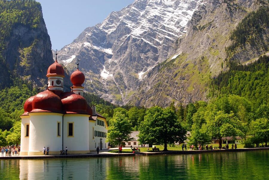 From Munich: Eagle's Nest, Königssee & Salzburg Private Tour - The long day requires sensible expectations