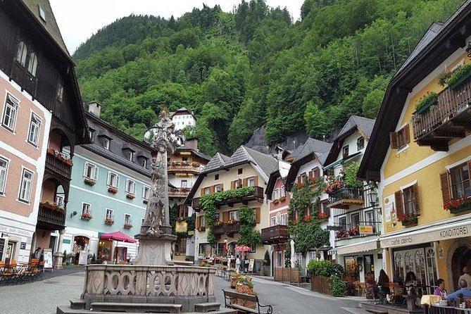 From Prague: Private Hallstatt Alps Day Trip with Lakeside Picnic - The optional Hallstatt Skywalk