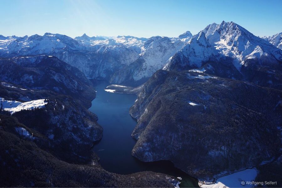 From Salzburg: Half-Day Tour of Berchtesgaden - Mountain viewpoints and photo stops
