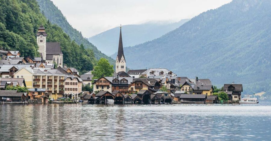 From Salzburg: Half-Day Tour to Hallstatt - First views of Hallstatt