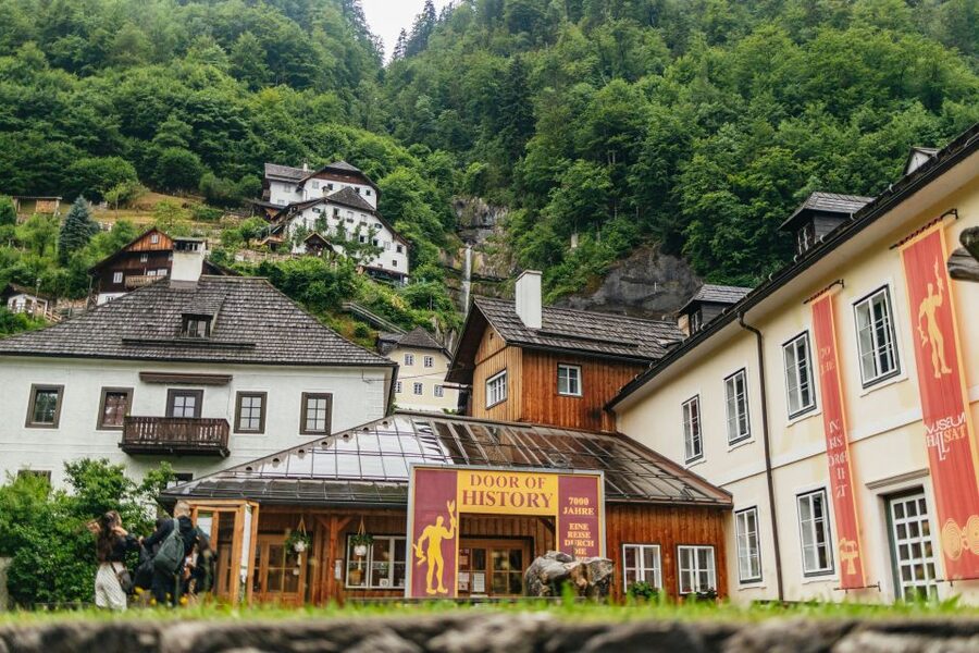 From Salzburg: Half-Day Tour to Hallstatt - What to do with 2.5 hours