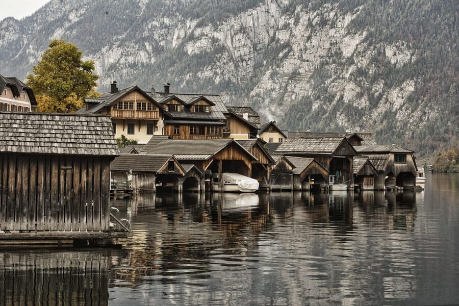 From Salzburg: Hallstatt, St.Gilgen & St. Wolfgang Day Trip - Private transport, guides, and the pace of the day