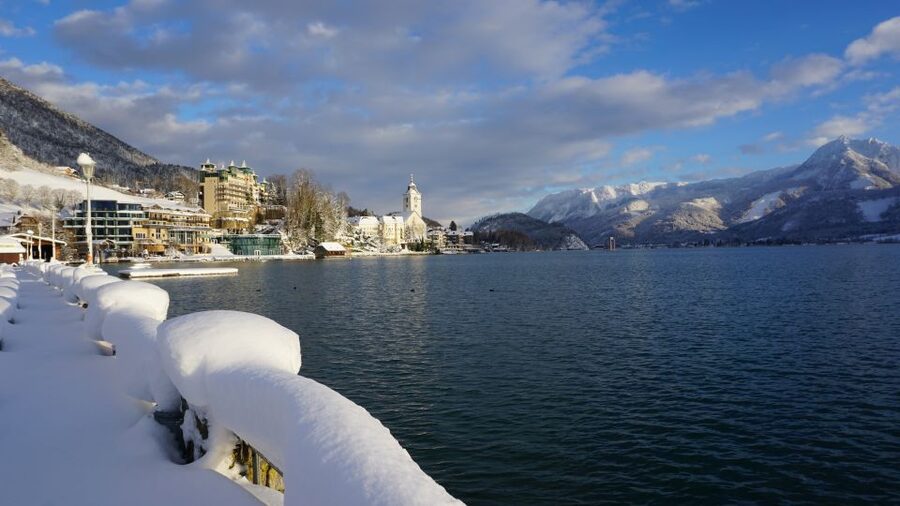 From Salzburg Romantic Carriage Ride through the Countryside - Who should book this experience