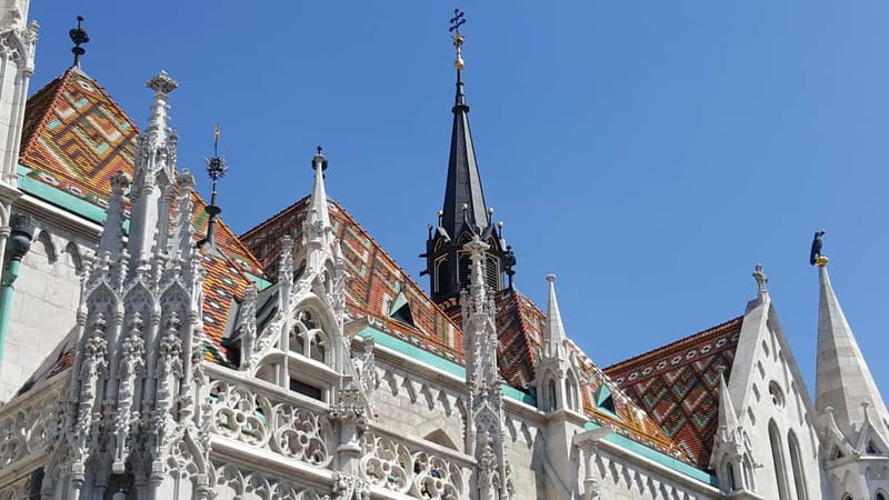 From Vienna: Budapest Group Day Trip - Citadella and Budapest from above