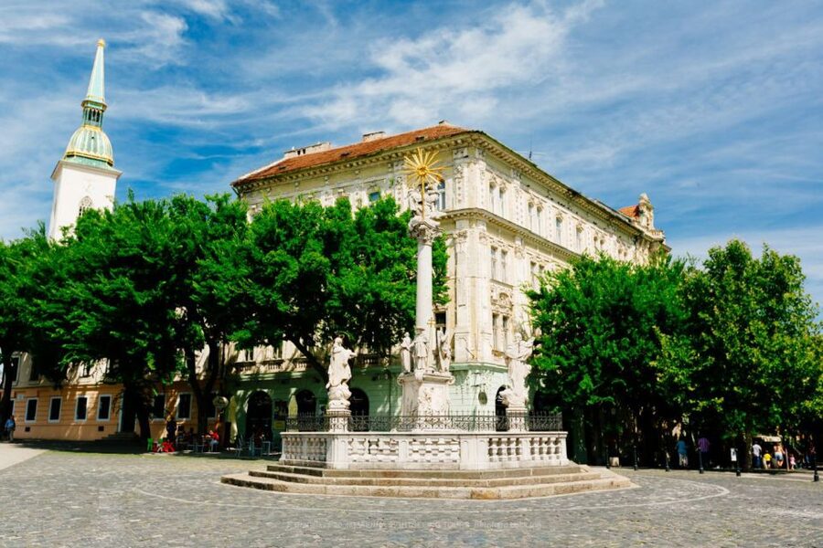 From Vienna: Guided Tour to Bratislava with Speed Boat Ride - Leaving Vienna by Coach