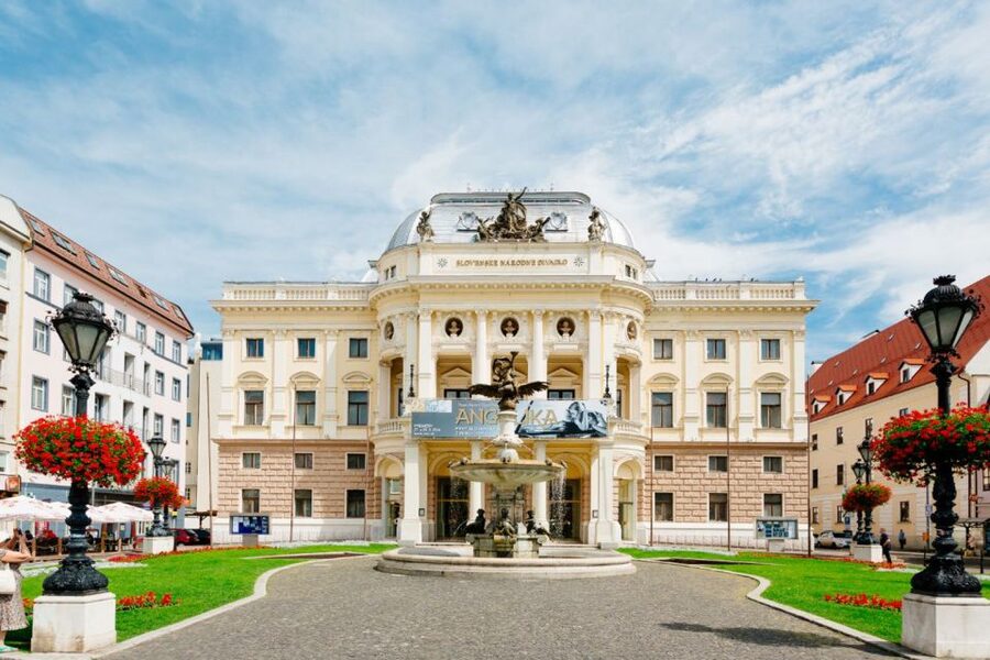 From Vienna: Guided Tour to Bratislava with Speed Boat Ride - Who Should Book This Bratislava Trip?