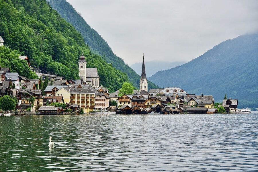 From Vienna: Hallstatt Day Trip with Hotel Pickup - What the salt story adds to the visit