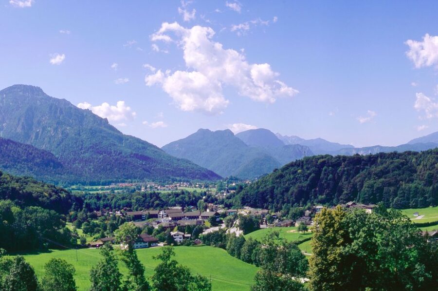 From Vienna: Salzburg and Alpine Lakes Full-Day Trip - Mozart, the cathedral, and St. Peter’s Abbey