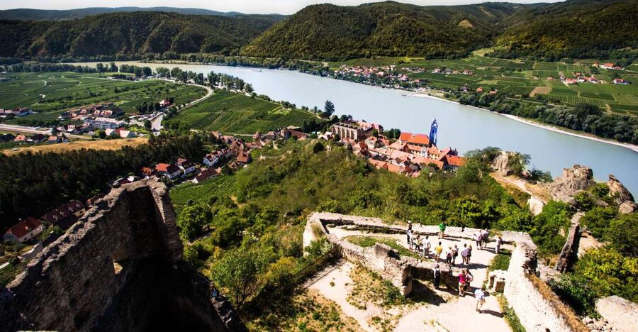From Vienna: Wachau Valley Day Tour with Wine Tasting - Key points to know before you book