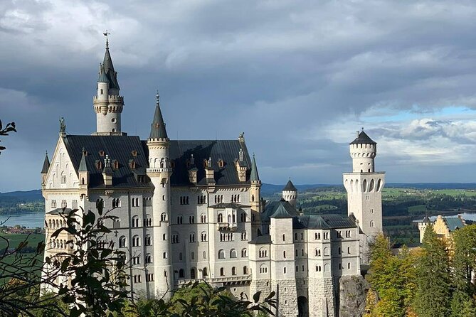 Full day small group Tour in Neuschwanstein from Innsbruck - Highline179: a thrilling optional stop