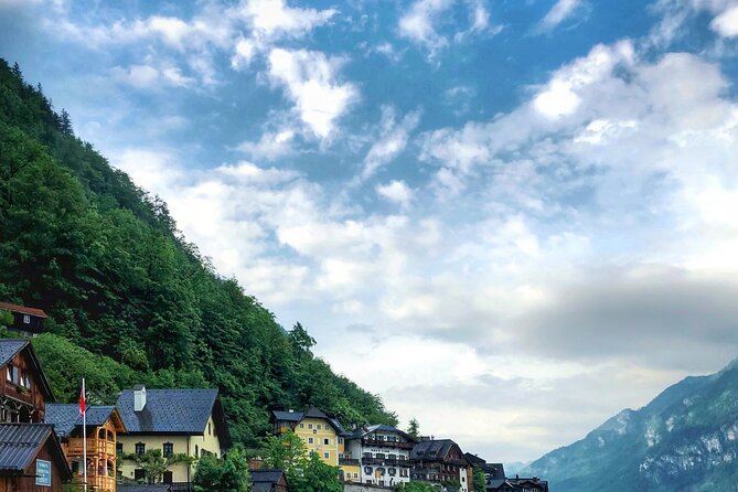 Full Day Tour from Vienna to Wachau, Melk, Hallstatt and Salzburg - The most important issue: pickup reliability
