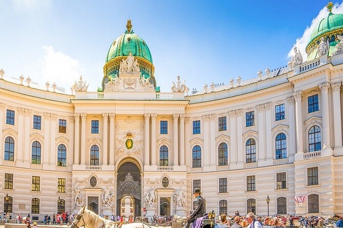 Fun & mobile scavenger hunt through Vienna - Vienna State Opera: culture with a score attached