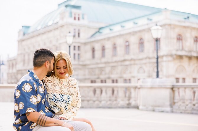 Guided Photoshoot Experience in Wien - Burggarten: softer pictures among palace grounds