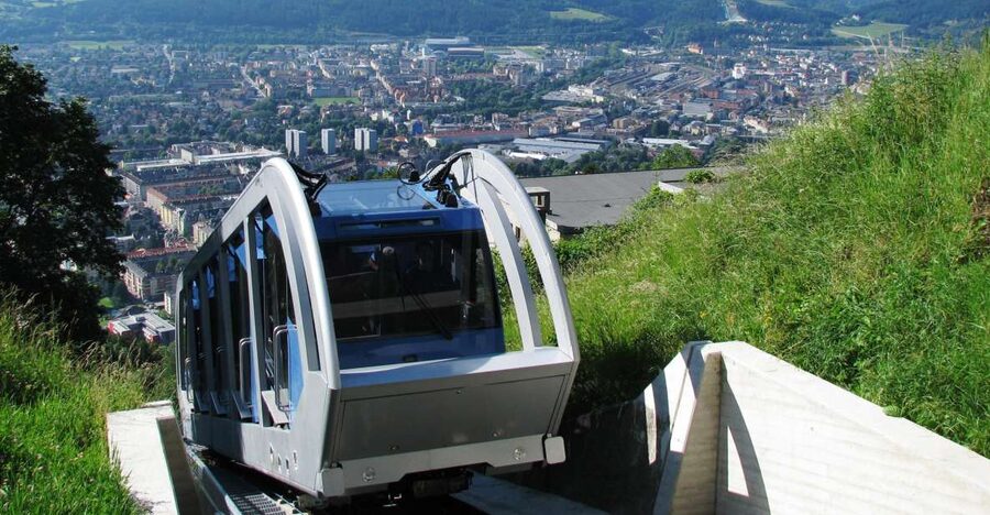 Hungerburg: Roundtrip Funicular Tickets from Innsbruck - The eight-minute climb to Hungerburg
