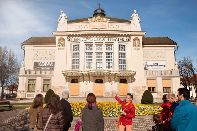 In-depth private tour through every corner of Klagenfurt - Renaissance details at the old town hall