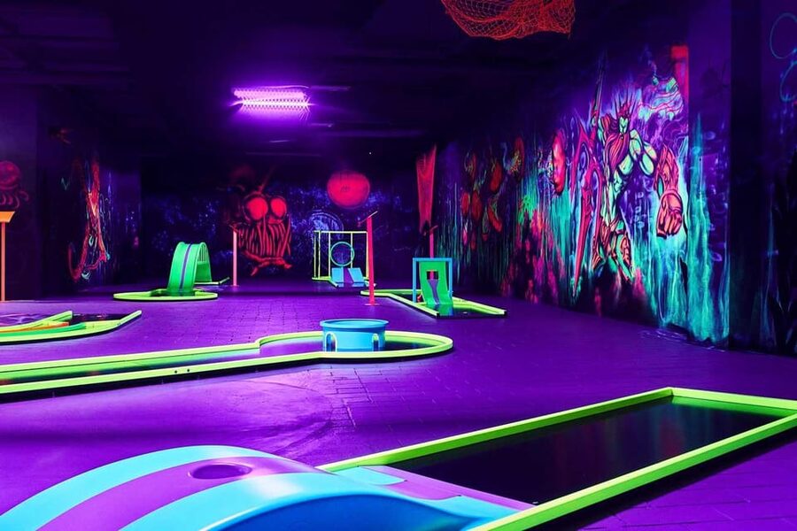 Innsbruck: 3D Mini Golf with Dazzling Light Effects - Getting there from central Innsbruck