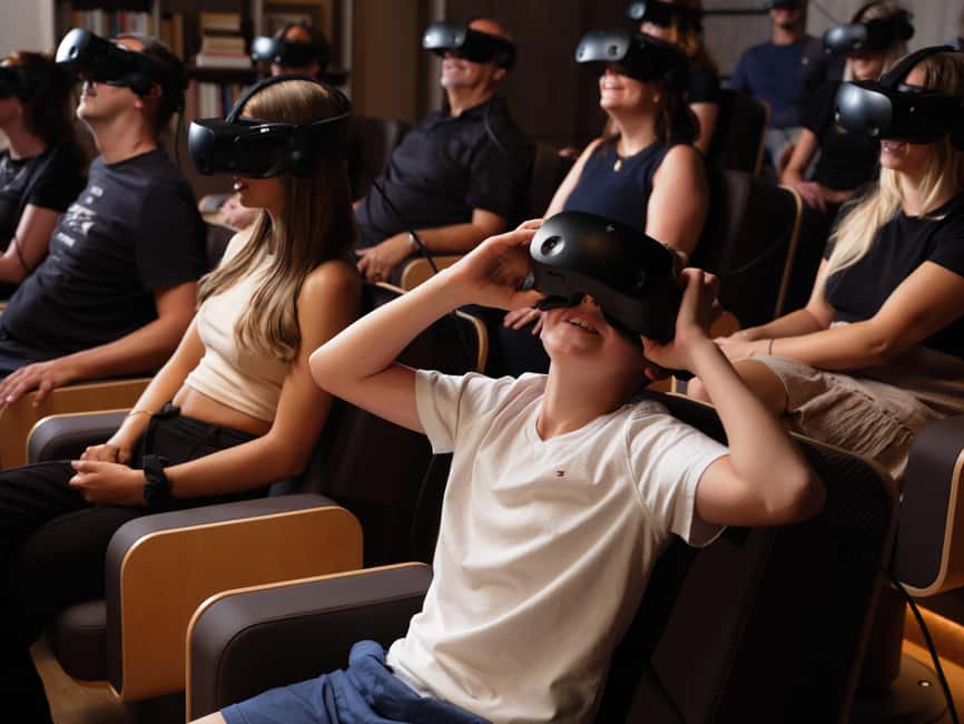 Innsbruck: EXPERIENCE TIROL - Immersive Show Flex Ticket - Room one: Tyrol through time