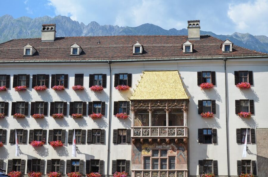 Innsbruck: Express Walk with a Local in 60 minutes - What this Innsbruck walk is really designed to do