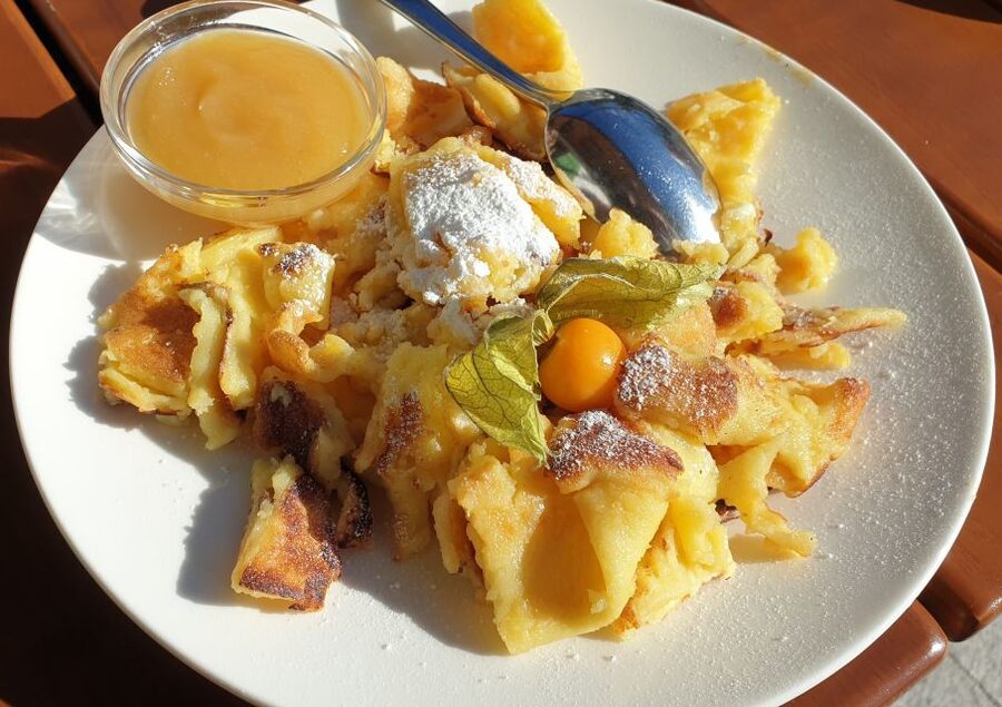 Innsbruck: Food Walking Tour with a Licensed Guide - Why food is a smart way to see Innsbruck