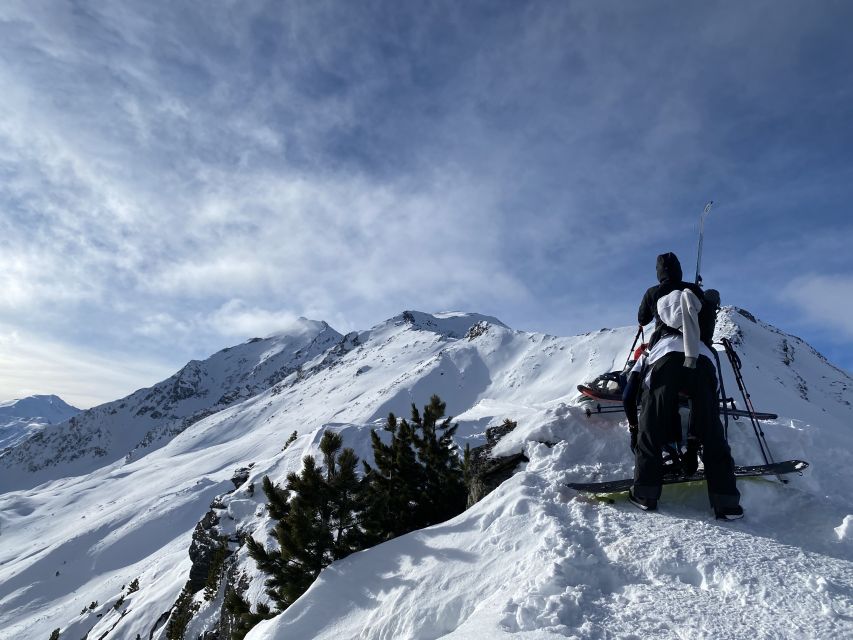 Innsbruck: Priv. Guided Snowy Mountain Hike /Snowshoe´s - What the pickup and transport add