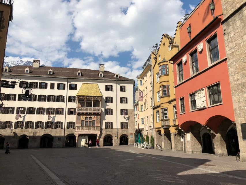 Innsbruck - "Welcome Tour" by Per Pedes. Guided City Tour. - Starting on Maria Theresien Straße