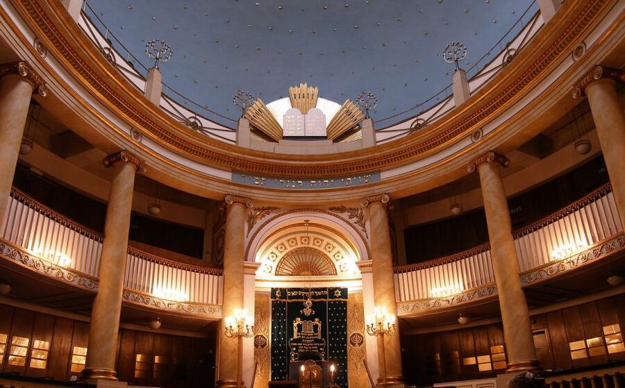 Jewish Vienna: City Synagogue Guided Tour - From medieval Vienna to the present