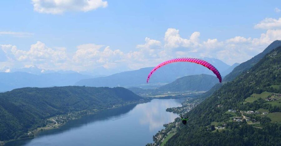 Kärnten/Villach: Tandem Paragliding Flight - From Gerlitzenstraße 2 to the launch area