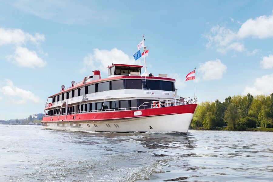 Krems: Wachau Valley River Cruise with 3-Course Meal - What lunch adds, and where it may disappoint