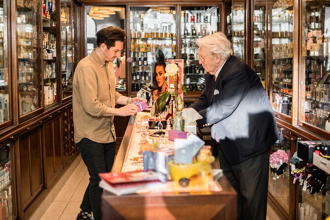 KuK perfumery Filz - the fragrance of empress Sisi - A drink and a piece of Vienna after dark