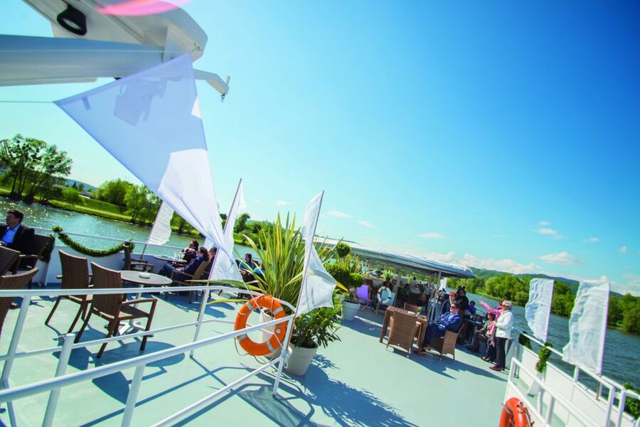 Linz: Harbor Cruise - The First Views of Linz From the MS Linzerin