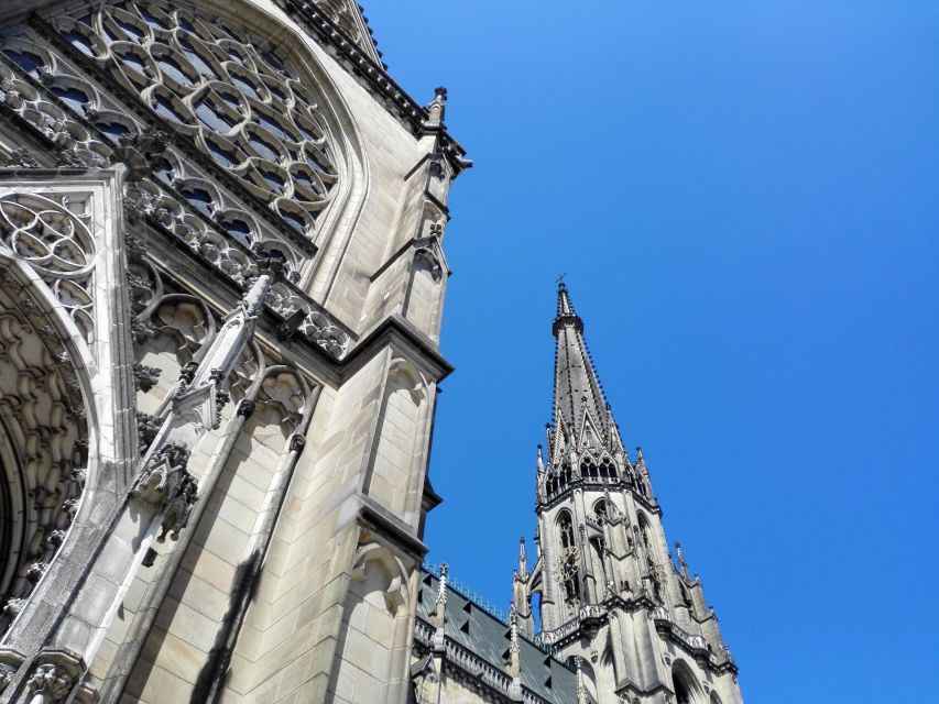 Linz Private Walking Tour - Meeting the Danube in the center of town