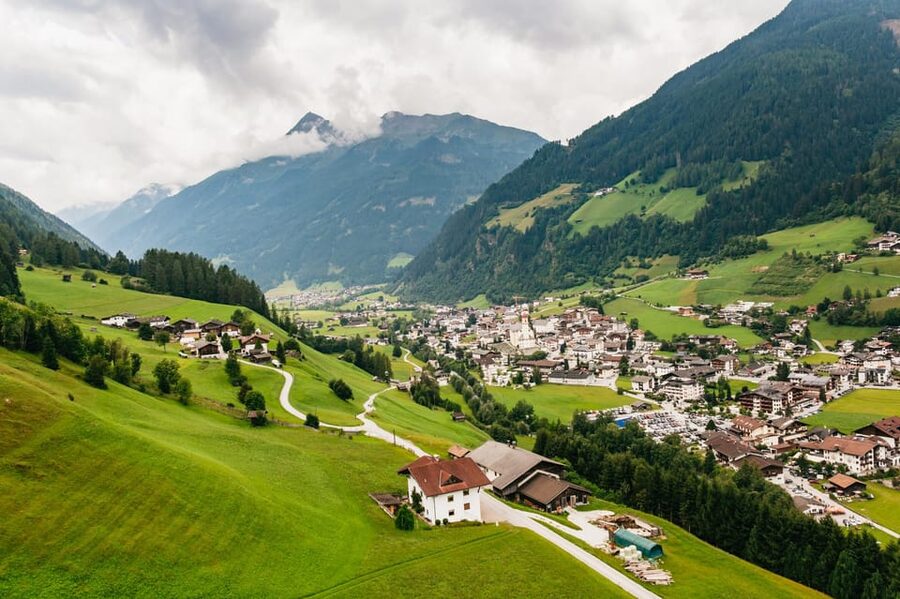 Neustift im Stubaital: Tandem Paragliding Flight - Preparing for takeoff at Elfer