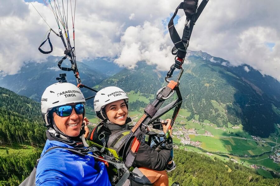 Neustift im Stubaital: Tandem Paragliding Flight - What the $147 price really covers