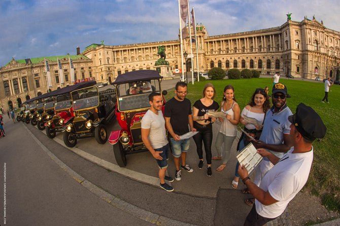 Oldtimer Tour Vienna Gold Tour - Burggarten and a quieter pause