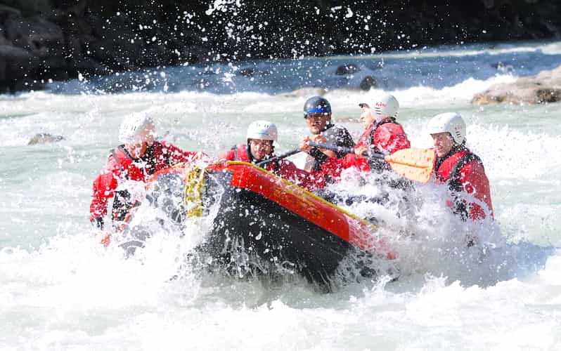 Ötztal: Action Whitewater Rafting at Imster Canyon - From outdoor center to the Inn’s boarding area