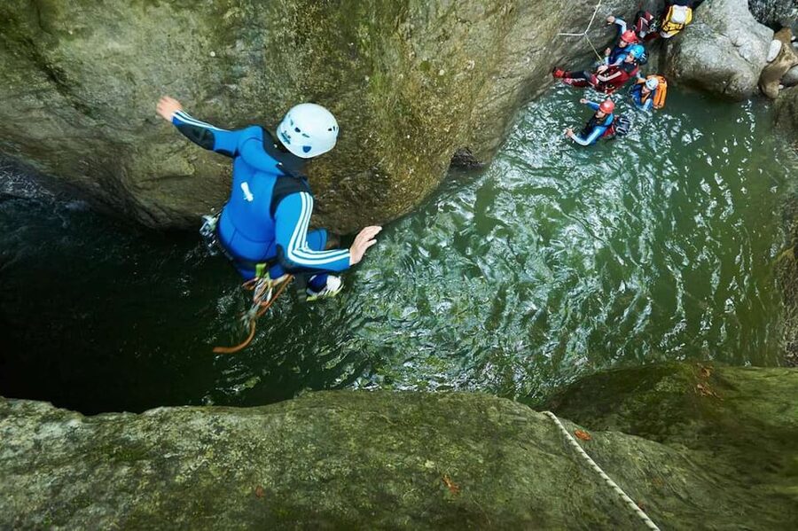 Ötztal: Beginners Canyoning Experience - The minibus ride and the safety briefing